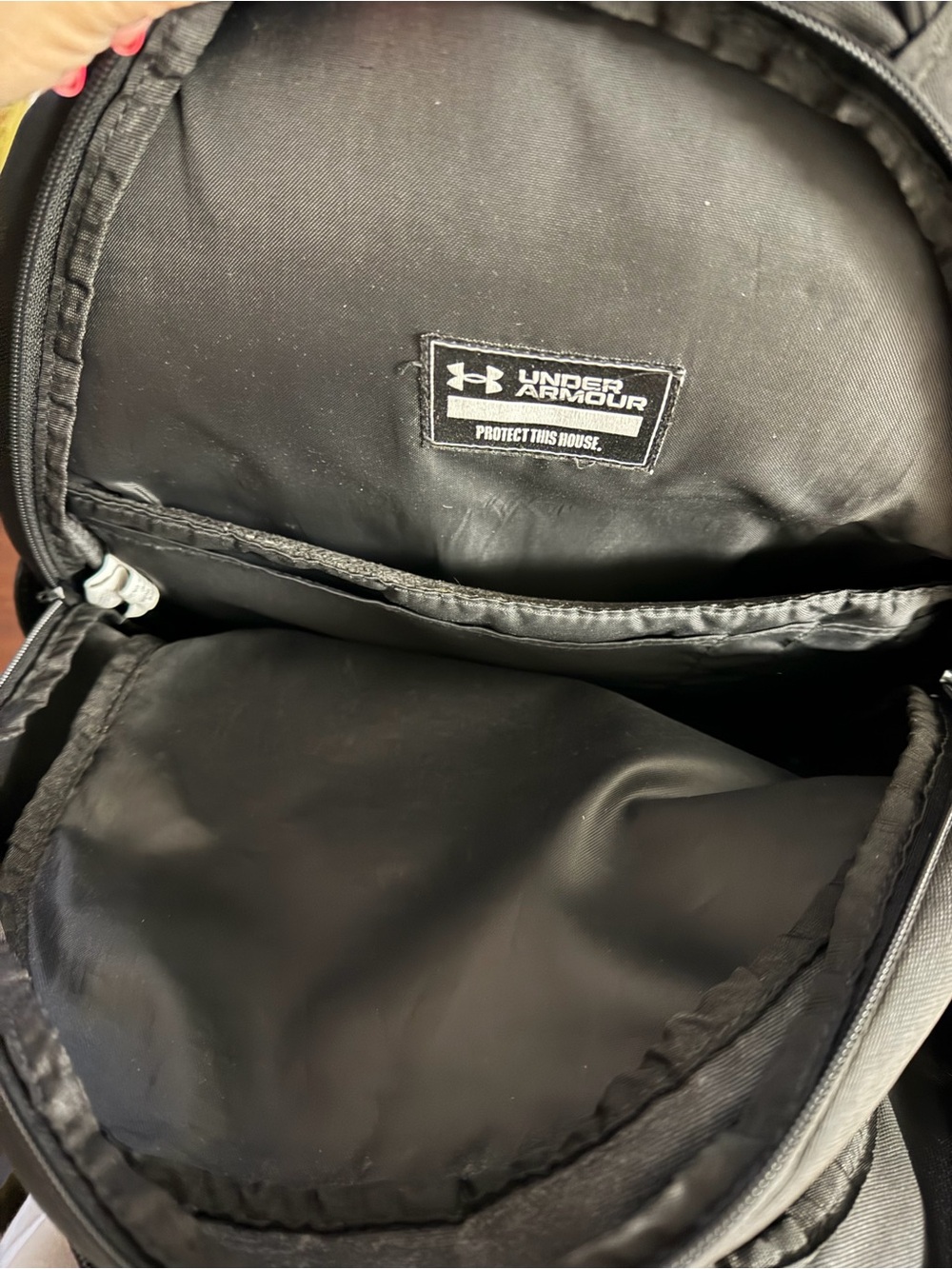 Under Armour Black Backpack - Picture 3 of 3